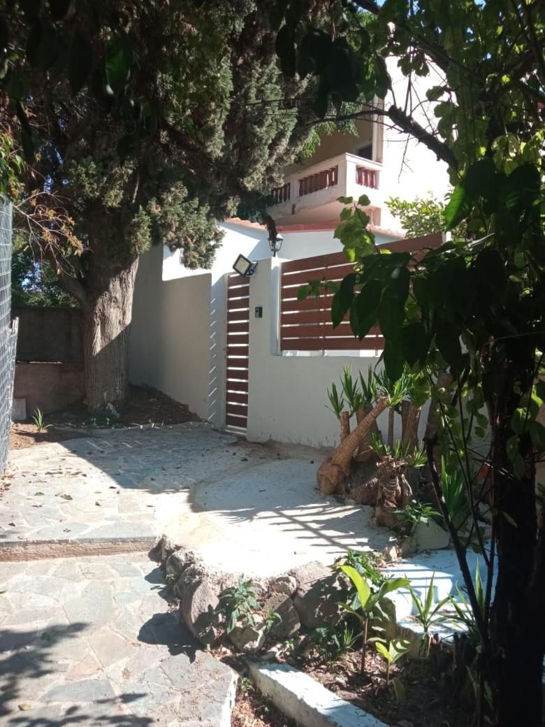 Utopia Suites Aegina Екстер'єр фото